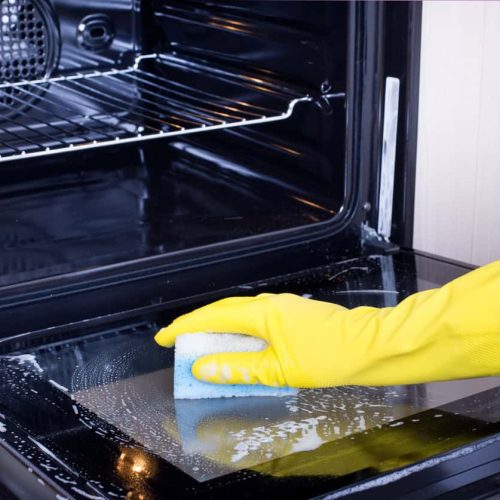how-to-deep-clean-your-gas-oven-for-a-spotless-interior