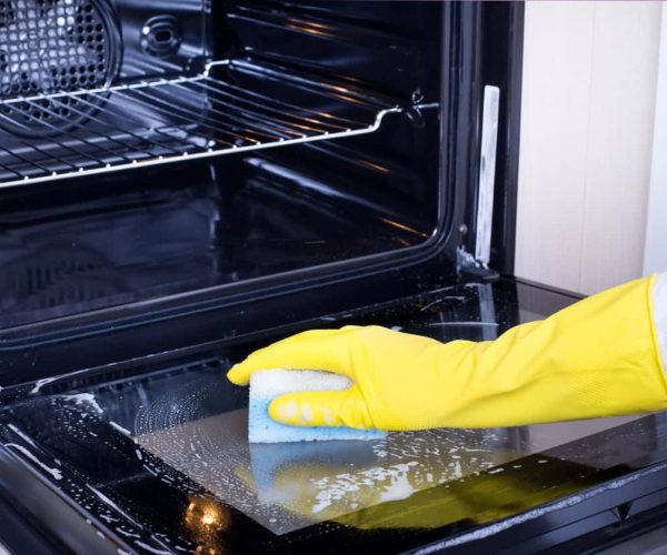 how-to-deep-clean-your-gas-oven-for-a-spotless-interior